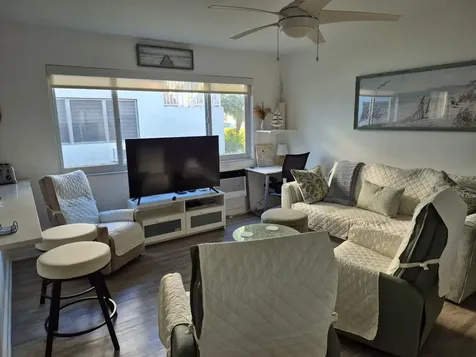 624 Antioch Avenue Fort Lauderdale FL 33304