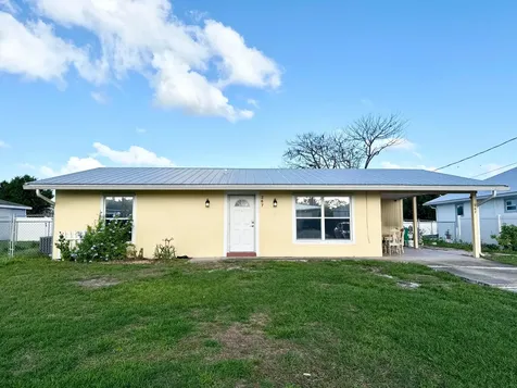 267 NW Biltmore Street Port St Lucie FL 34983