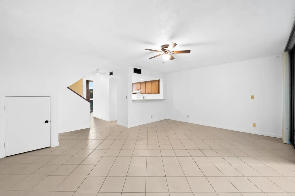 2811 SW 87th Terrace Davie FL 33328