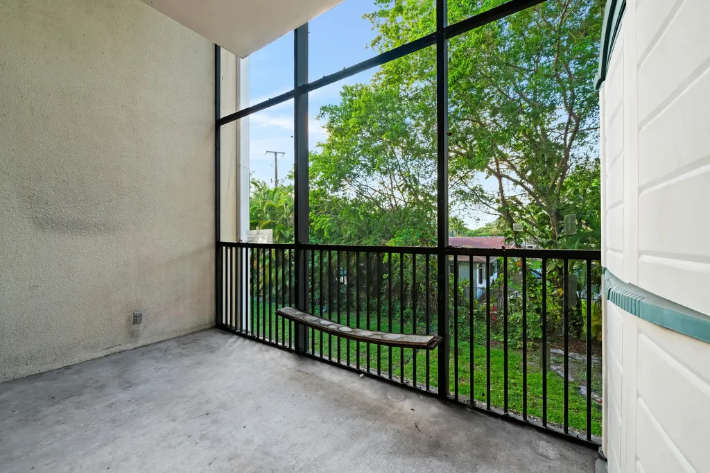 2811 SW 87th Terrace Davie FL 33328