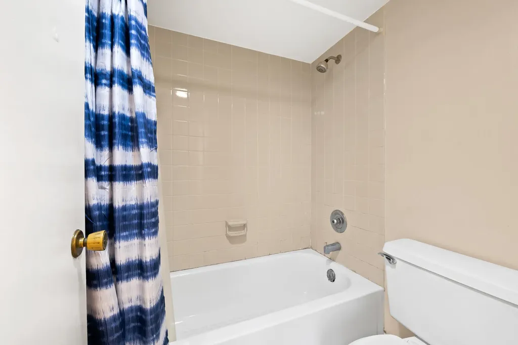 2811 SW 87th Terrace Davie FL 33328