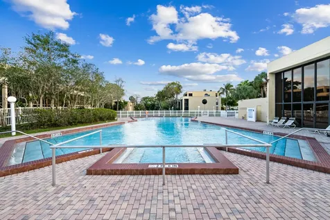 2811 SW 87th Terrace Davie FL 33328