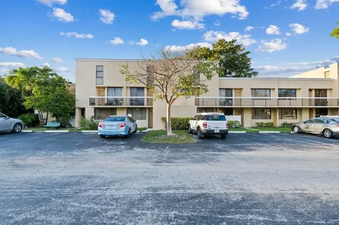 2811 SW 87th Terrace Davie FL 33328