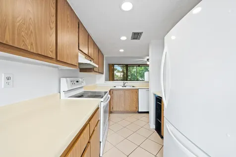 2811 SW 87th Terrace Davie FL 33328
