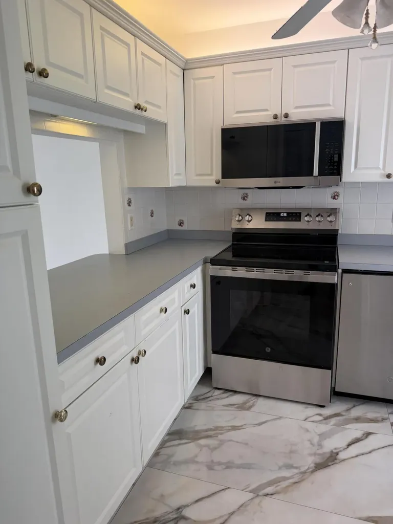 1100 Pine Drive Pompano Beach FL 33060
