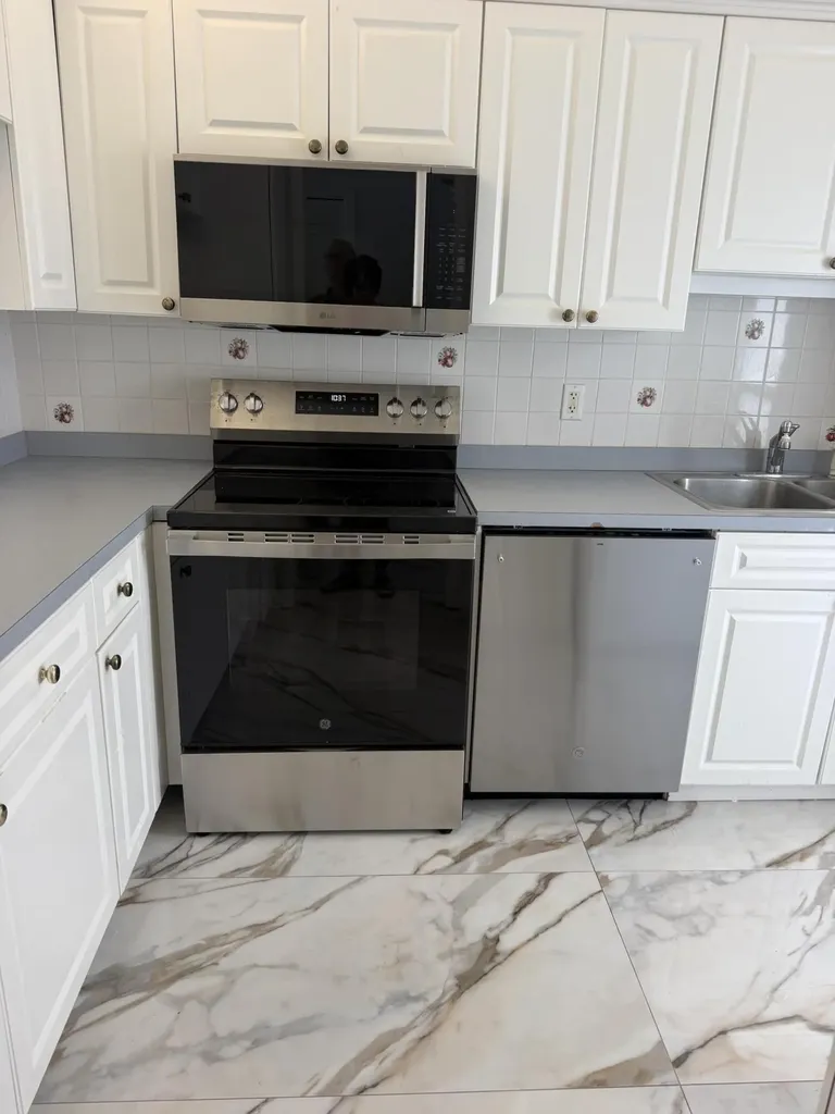 1100 Pine Drive Pompano Beach FL 33060