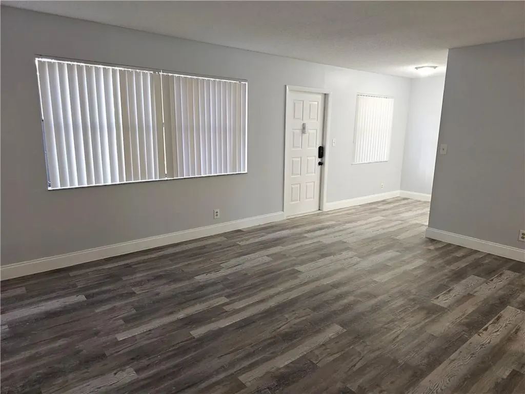9862 Nob Hill Court Sunrise FL 33351