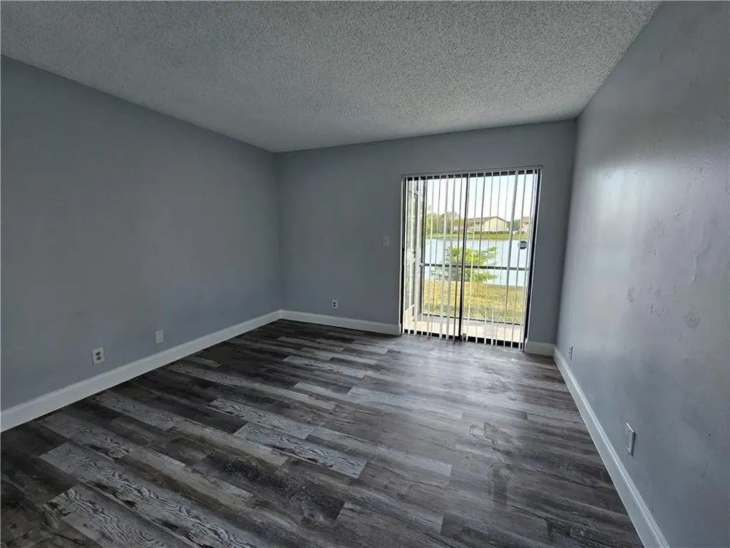 9862 Nob Hill Court Sunrise FL 33351