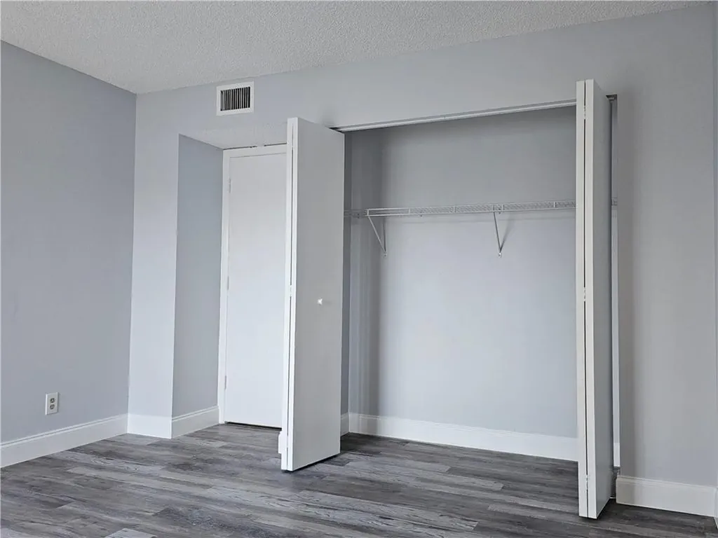 9862 Nob Hill Court Sunrise FL 33351