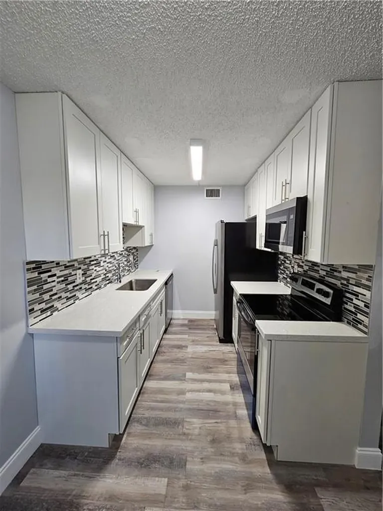 9862 Nob Hill Court Sunrise FL 33351