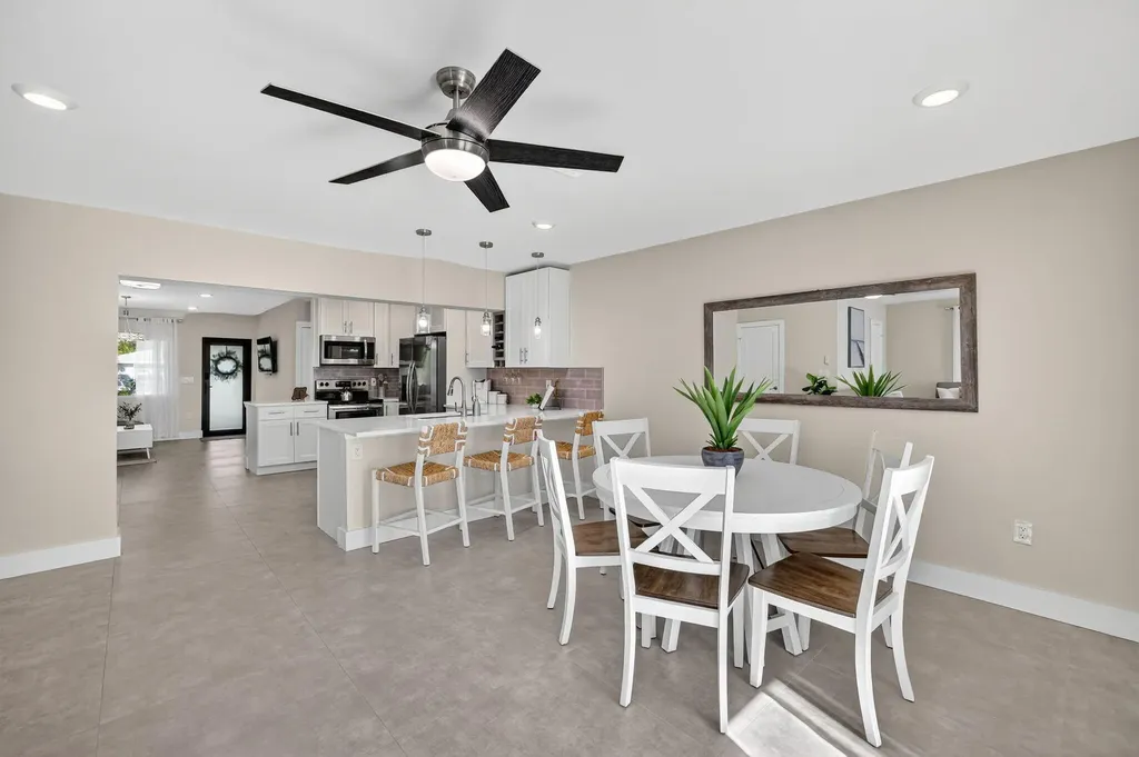 254 NE 20th Street Delray Beach FL 33444