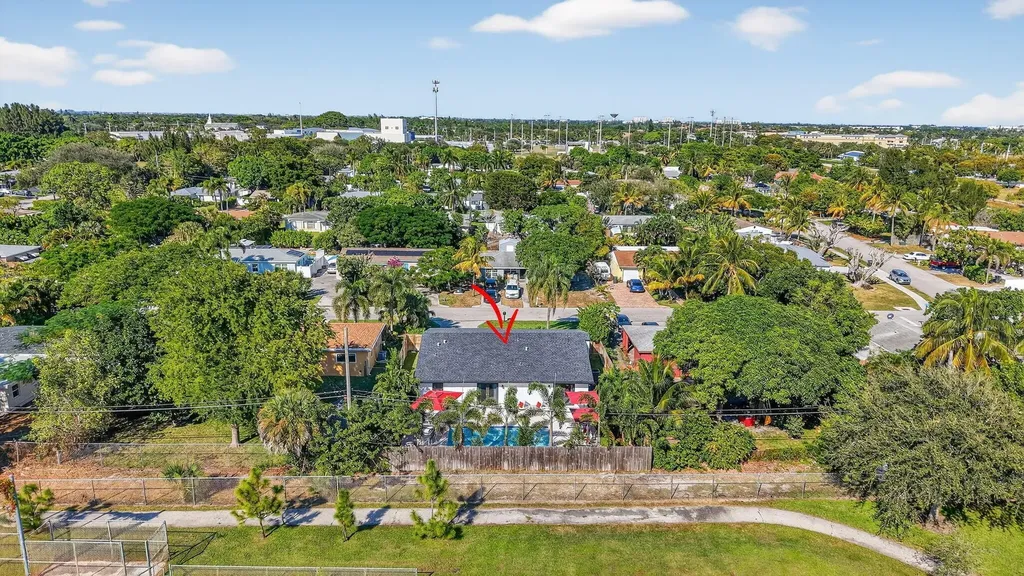 254 NE 20th Street Delray Beach FL 33444