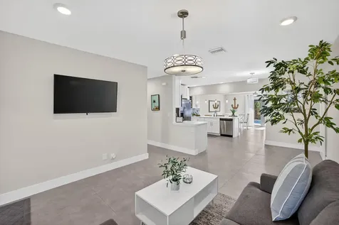 254 NE 20th Street Delray Beach FL 33444