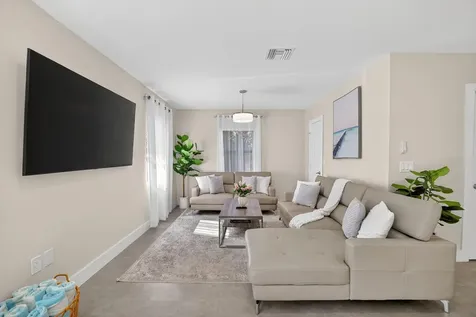 254 NE 20th Street Delray Beach FL 33444