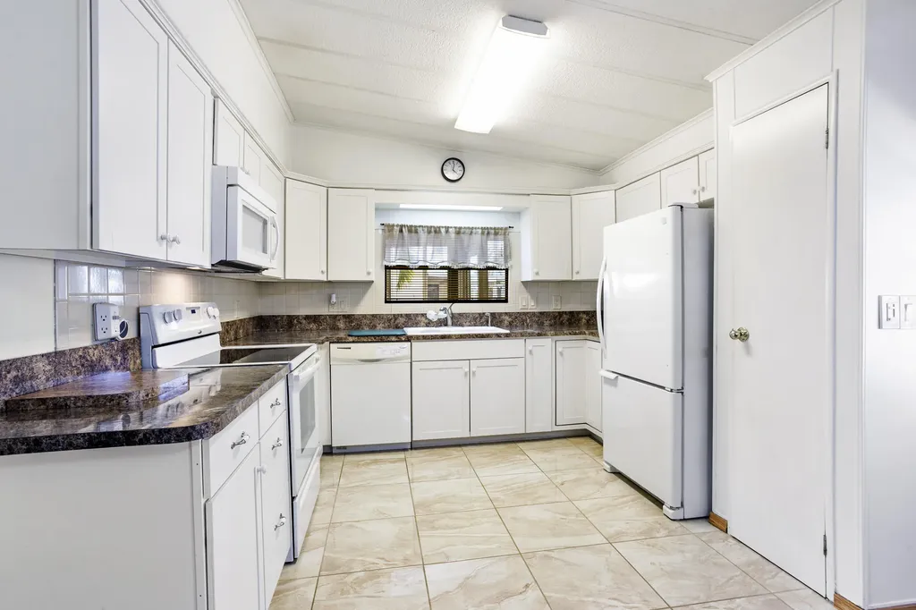 48014 Jaruco Bay Boynton Beach FL 33436