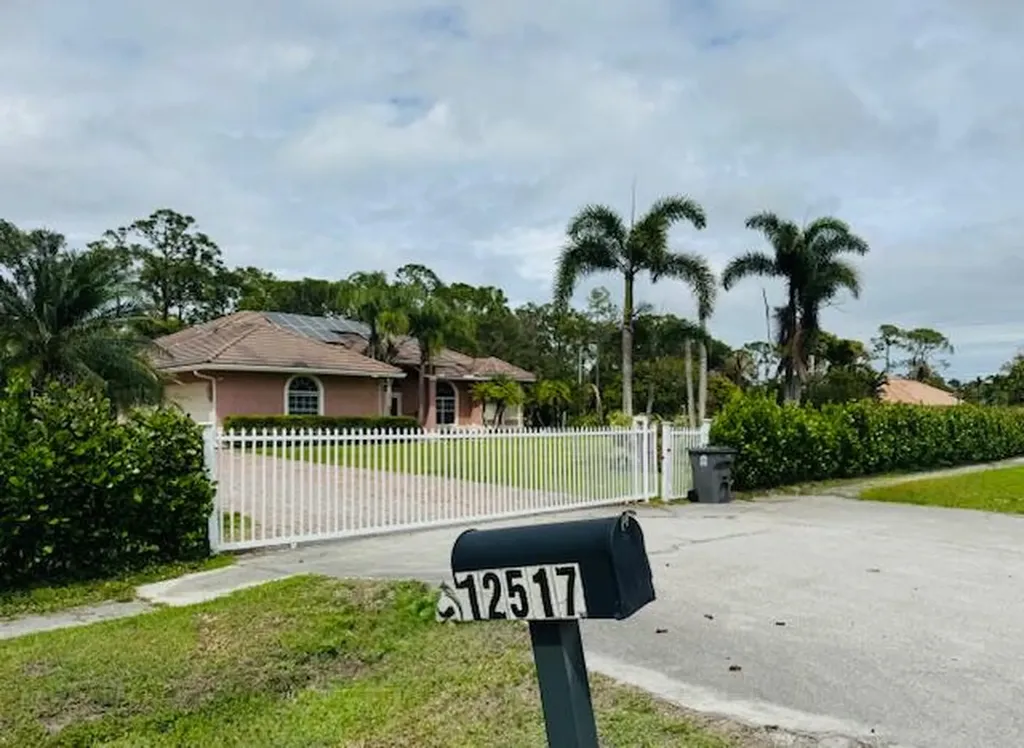 12517 Temple Boulevard West Palm Beach FL 33412