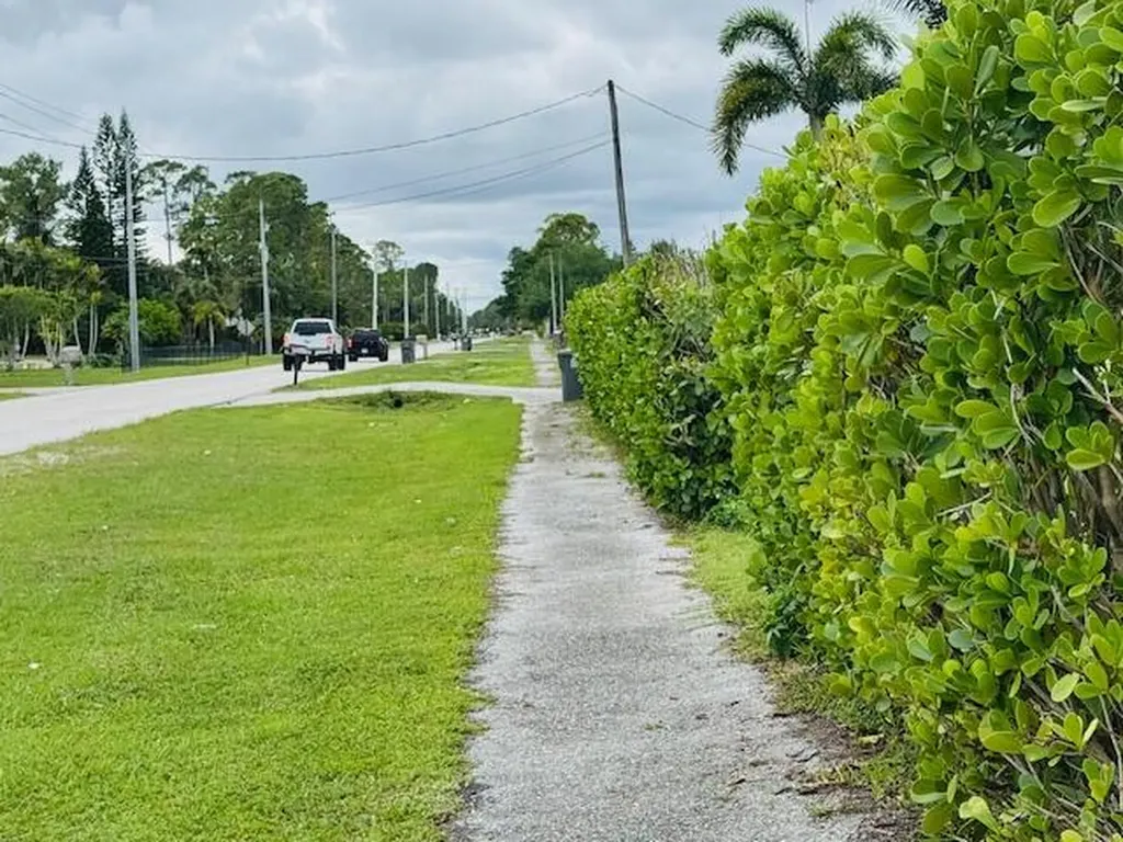12517 Temple Boulevard West Palm Beach FL 33412