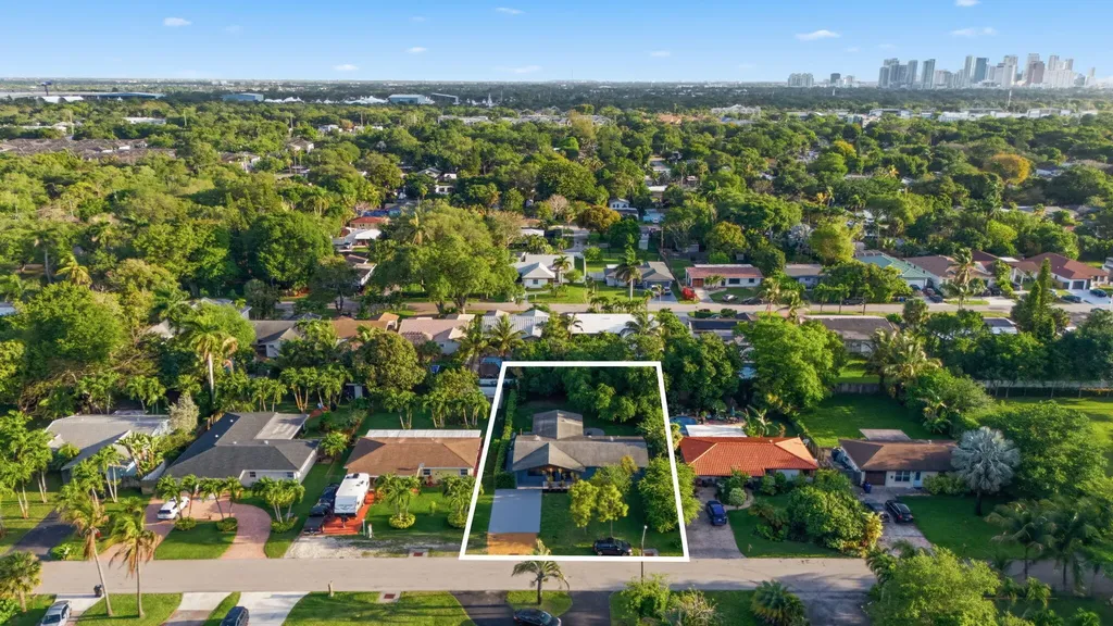 1431 SW 32nd Court Fort Lauderdale FL 33315