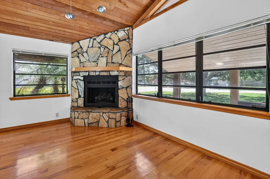 4200 NW 4th Avenue Boca Raton FL 33431
