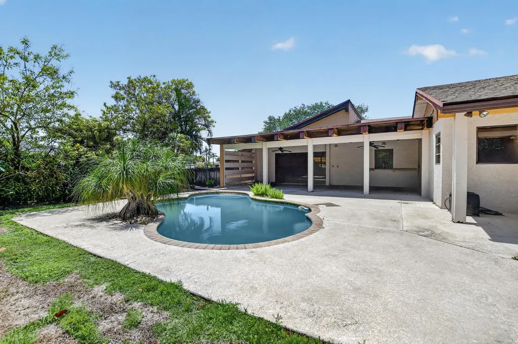 4200 NW 4th Avenue Boca Raton FL 33431
