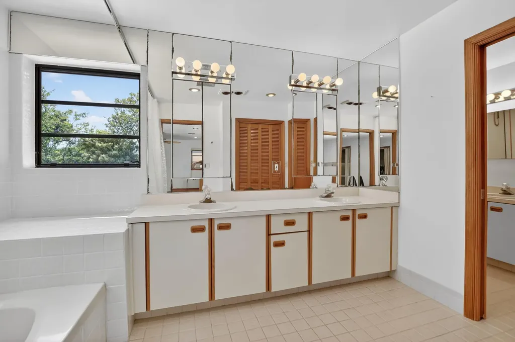 4200 NW 4th Avenue Boca Raton FL 33431