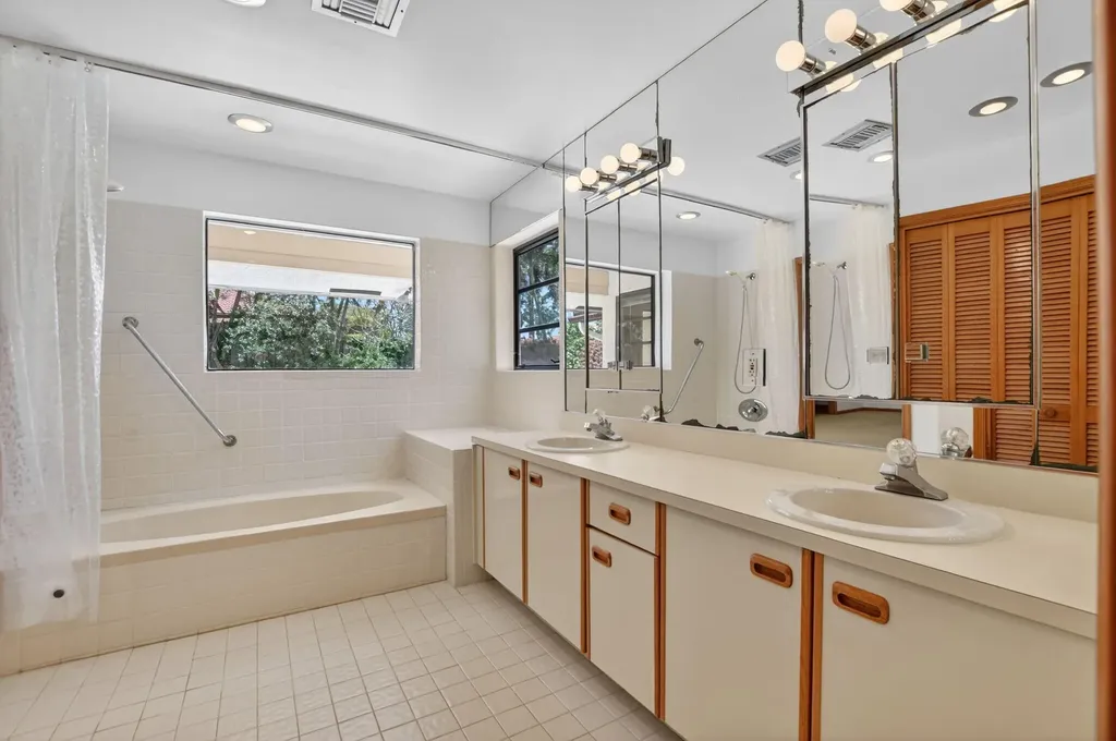 4200 NW 4th Avenue Boca Raton FL 33431