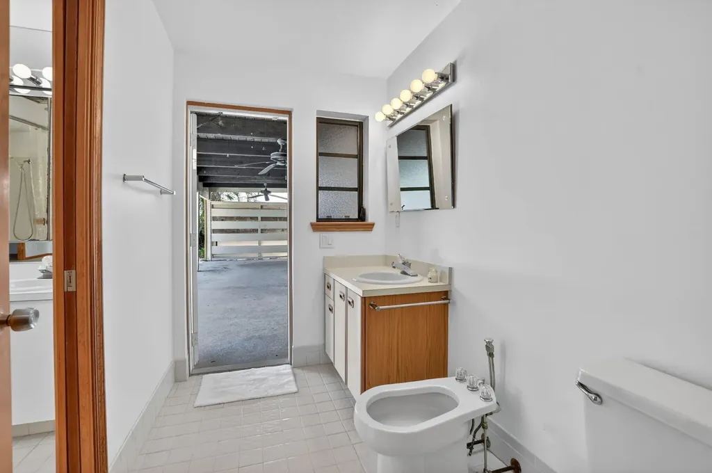 4200 NW 4th Avenue Boca Raton FL 33431