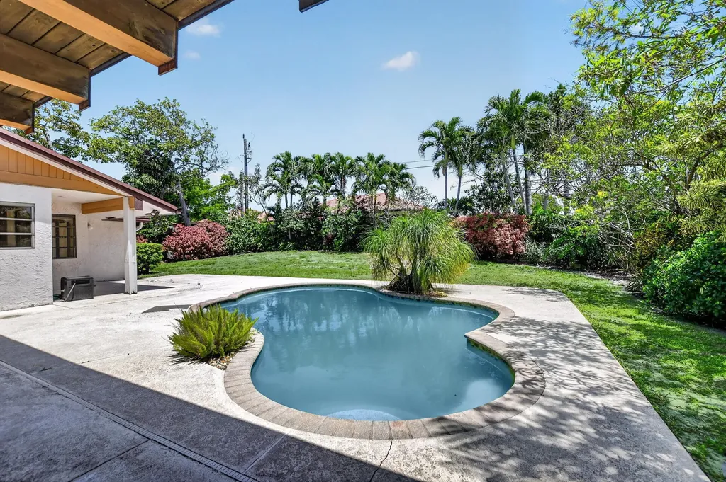 4200 NW 4th Avenue Boca Raton FL 33431