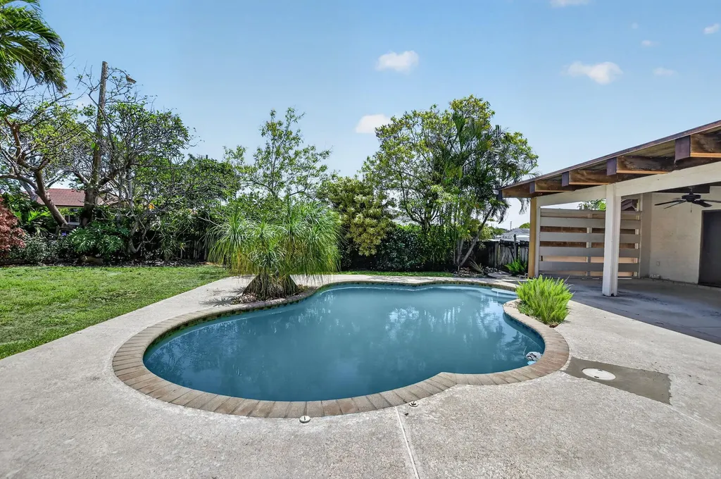 4200 NW 4th Avenue Boca Raton FL 33431