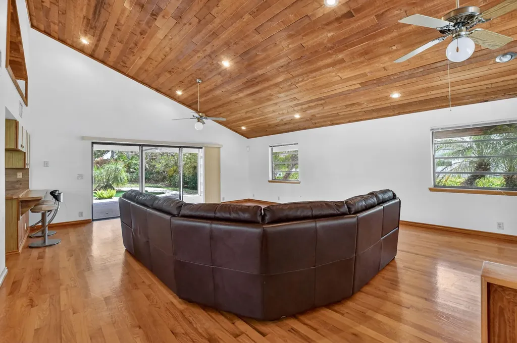 4200 NW 4th Avenue Boca Raton FL 33431