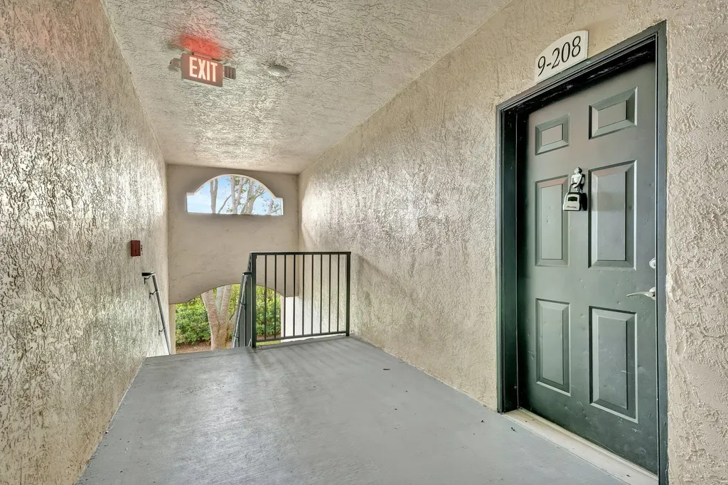 15085 Michelangelo Boulevard Delray Beach FL 33446
