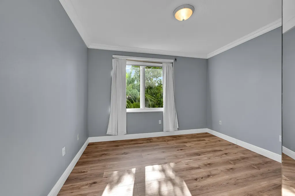 2880 NE 14th Street Causeway Pompano Beach FL 33062