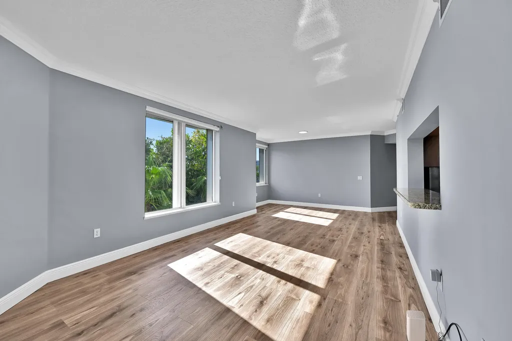 2880 NE 14th Street Causeway Pompano Beach FL 33062