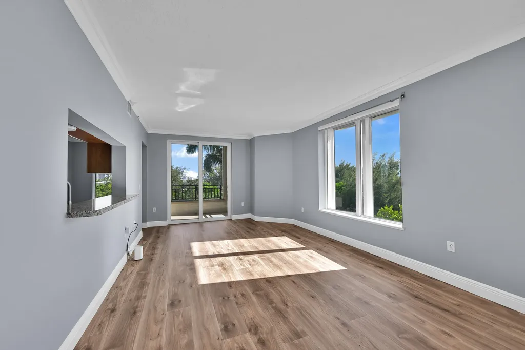 2880 NE 14th Street Causeway Pompano Beach FL 33062