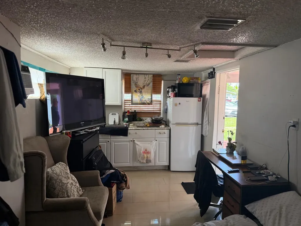 1674 NE 169th Street North Miami Beach FL 33162