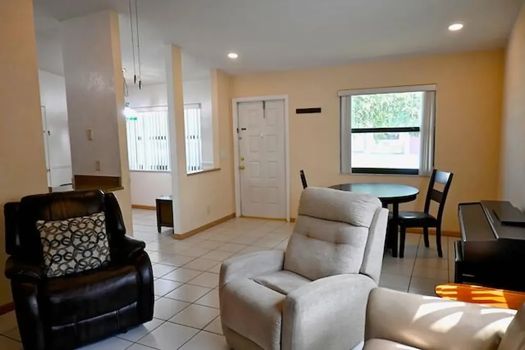 10551 Country Club Terrace Boca Raton FL 33428