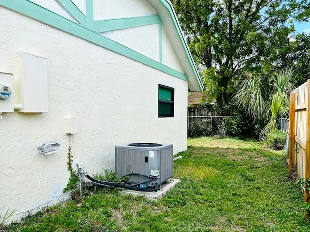 10551 Country Club Terrace Boca Raton FL 33428