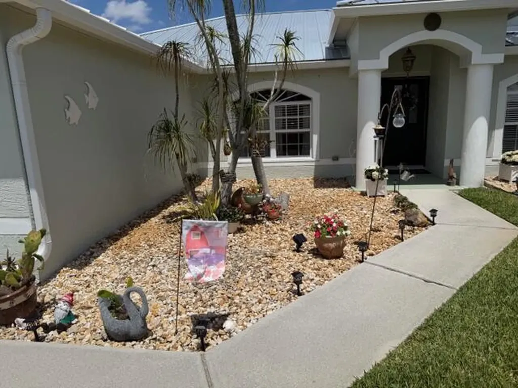 925 SW Worcester Lane SW Port St Lucie FL 34953