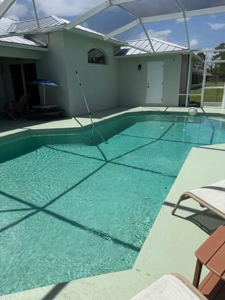 925 SW Worcester Lane SW Port St Lucie FL 34953