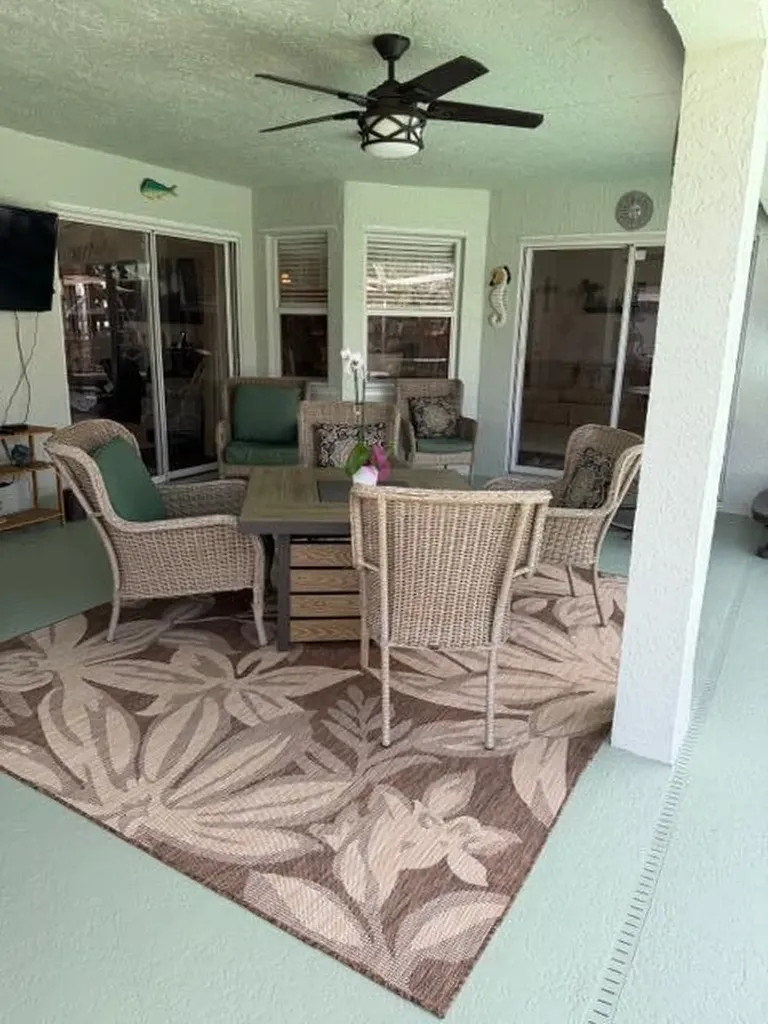 925 SW Worcester Lane SW Port St Lucie FL 34953