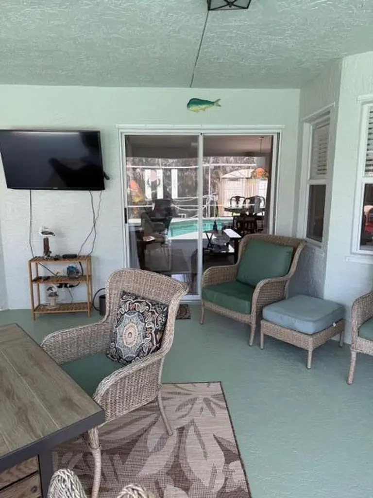 925 SW Worcester Lane SW Port St Lucie FL 34953