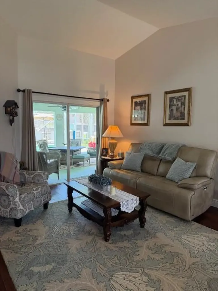 925 SW Worcester Lane SW Port St Lucie FL 34953
