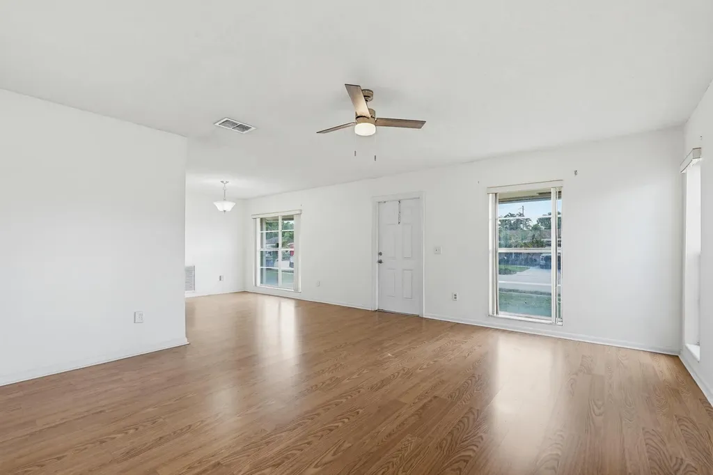 22229 SW 65th Terrace Boca Raton FL 33428