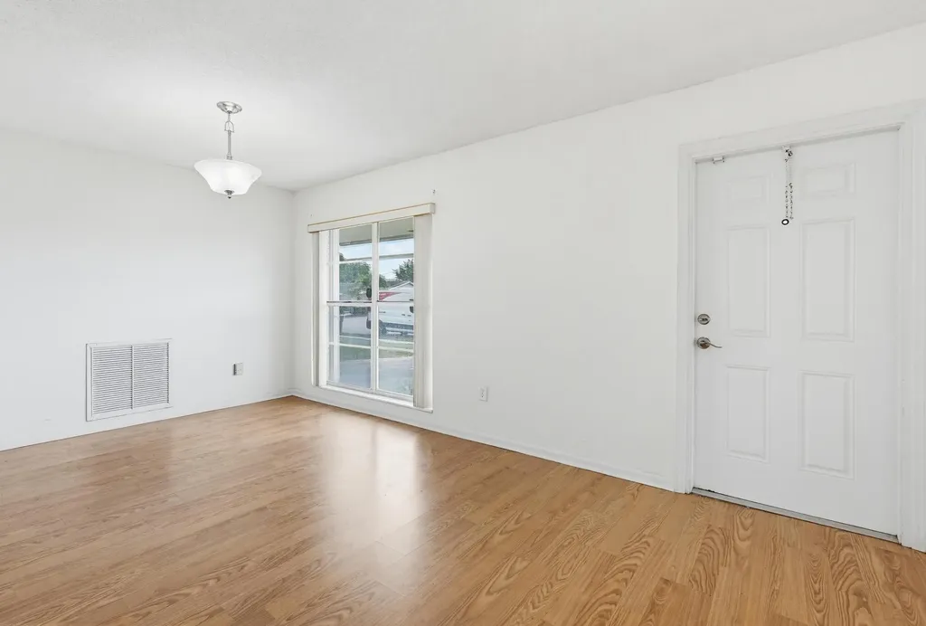 22229 SW 65th Terrace Boca Raton FL 33428
