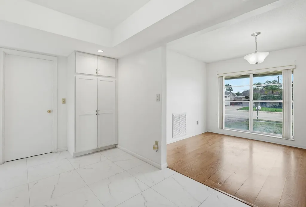 22229 SW 65th Terrace Boca Raton FL 33428
