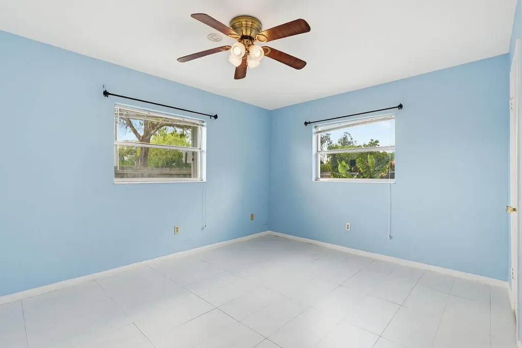 22229 SW 65th Terrace Boca Raton FL 33428