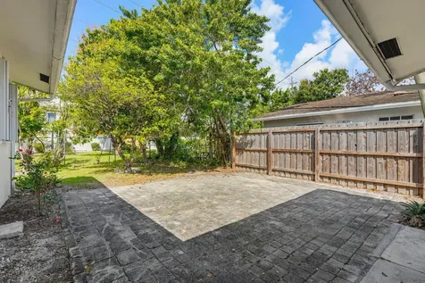 22229 SW 65th Terrace Boca Raton FL 33428