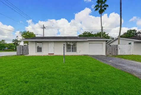 22229 SW 65th Terrace Boca Raton FL 33428
