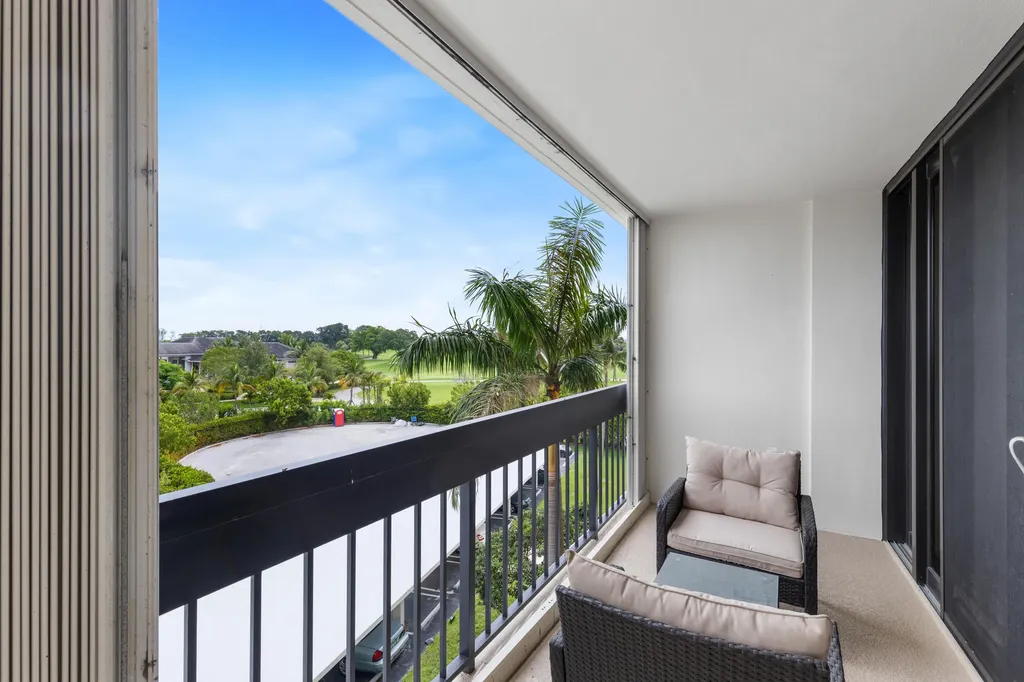 2400 Presidential Way West Palm Beach FL 33401