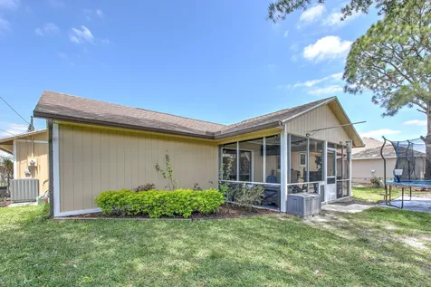 1092 SW Alcantarra Boulevard Port St Lucie FL 34953